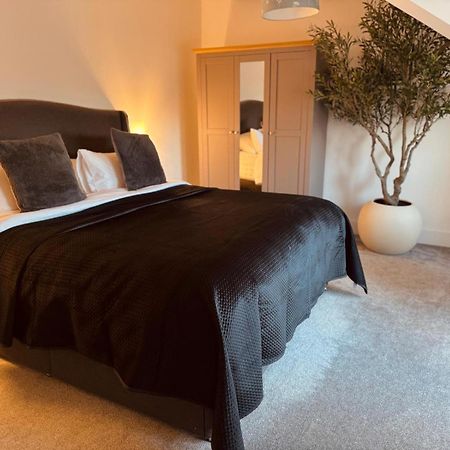Lola'S Loft With Lake Views - Central Bowness - Pet Friendly מראה חיצוני תמונה