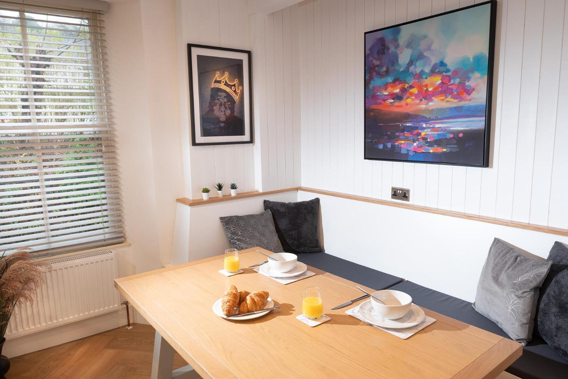 Lola'S Loft With Lake Views - Central Bowness - Pet Friendly מראה חיצוני תמונה