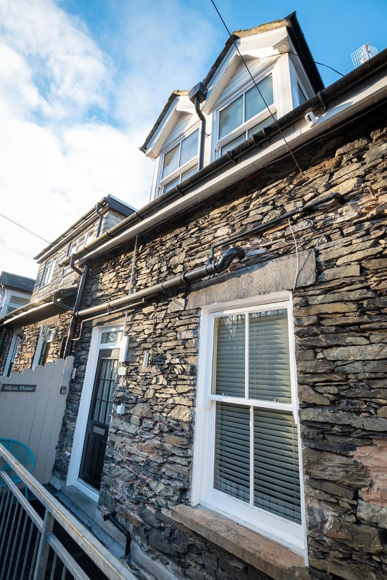 Lola'S Loft With Lake Views - Central Bowness - Pet Friendly מראה חיצוני תמונה