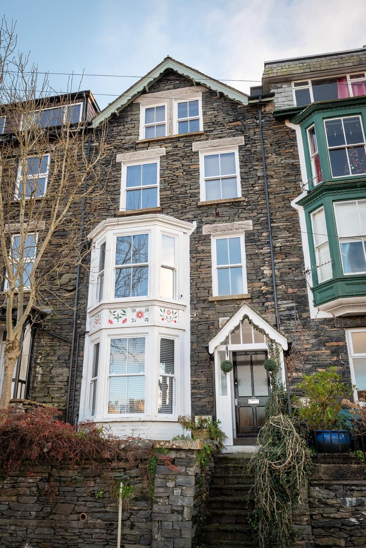 Lola'S Loft With Lake Views - Central Bowness - Pet Friendly מראה חיצוני תמונה